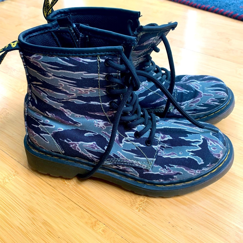 Dr. Martens boots Military camouflage style boy size Us 3